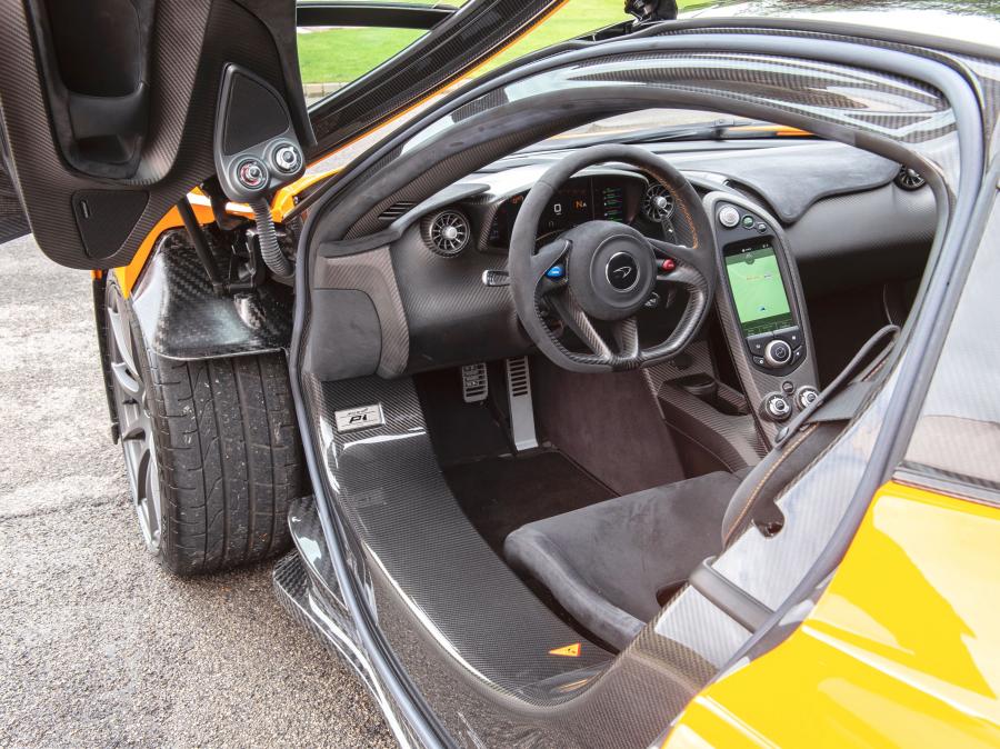 Интерьер McLaren P1 XP05 (990006) 2013 года  (фото 79 из 89)